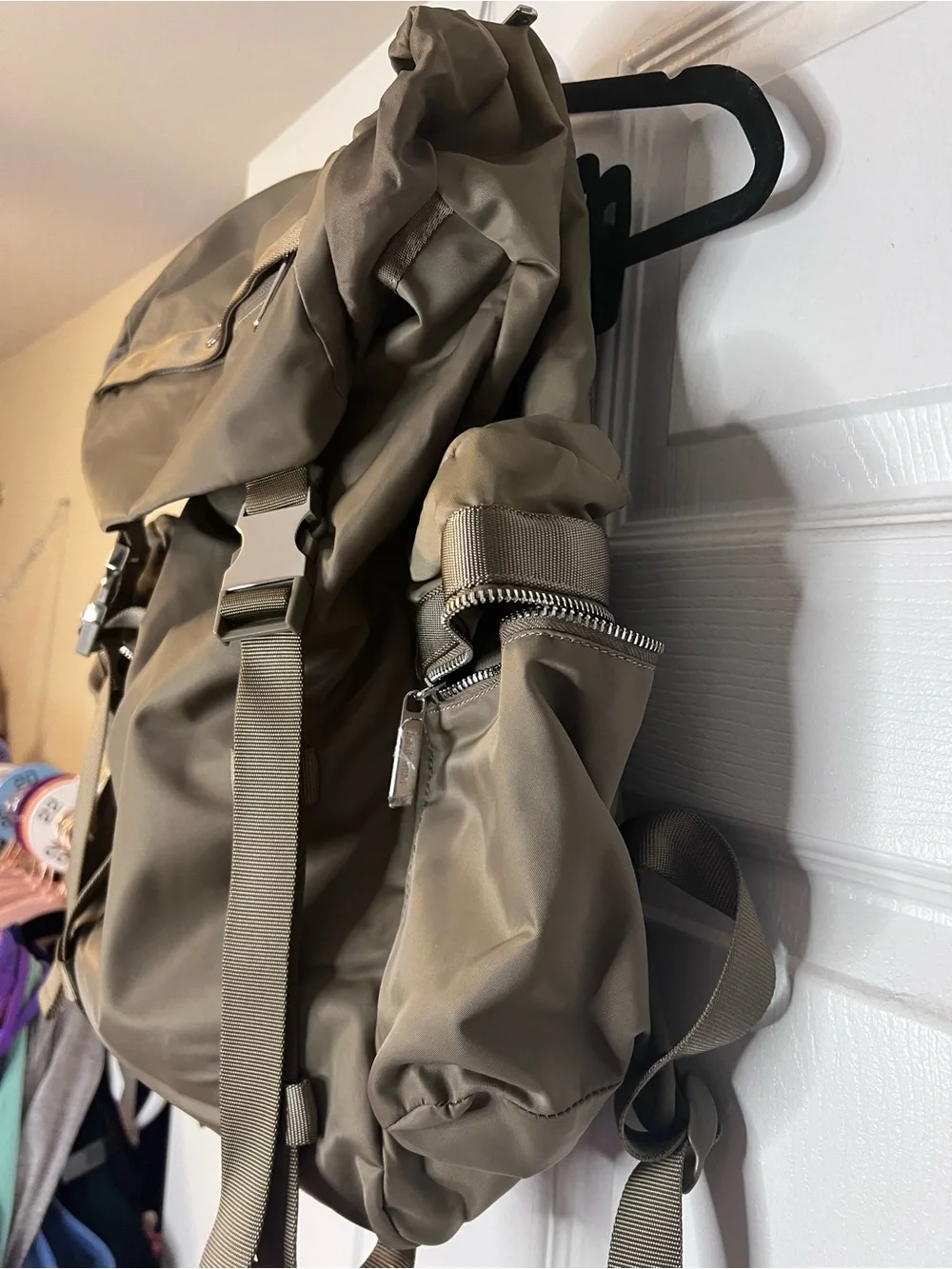 #826 Lululemon Wunderlust Backpack 25L Nomad Taupe NWOT Travel Bag